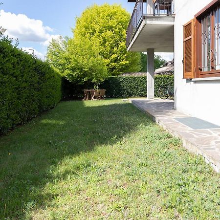 Profumodilago Angera Exterior photo